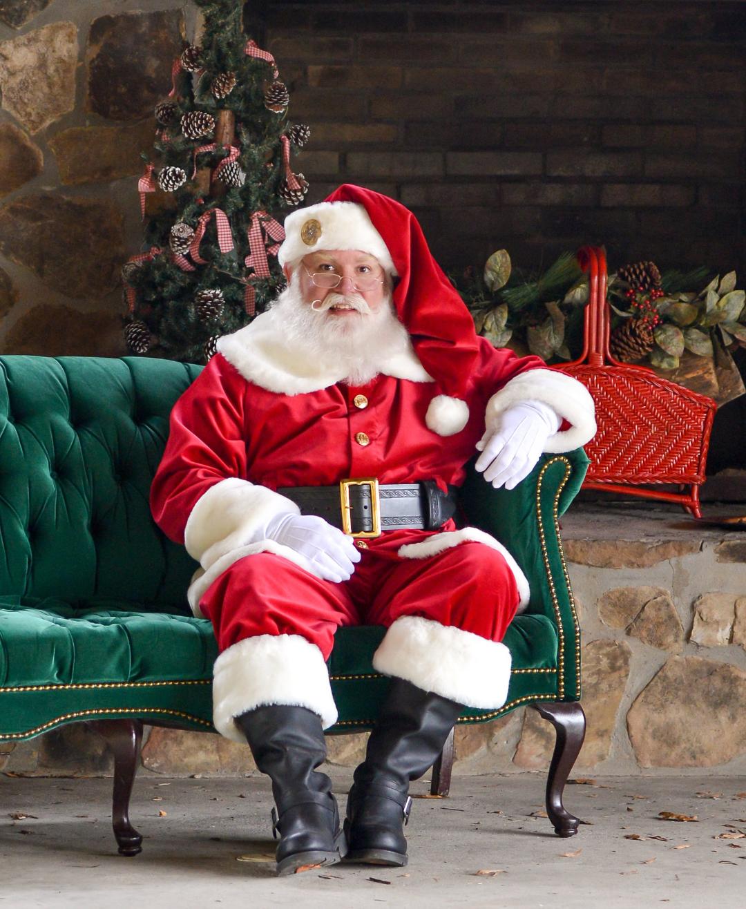 7-santa-claus-adeles-of-hollywood-professional-coca-cola-suit-Doug-GA-sq