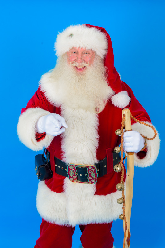 27-santa-claus-adeles-of-hollywood-professional-traditional-suit-AJ-Flinn-po