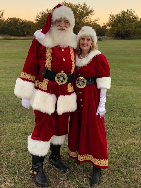 39-santa-claus-mrs-claus-adeles-of-hollywood-professional-coca-cola-suit-a-style-dress-Annette-Watson-po