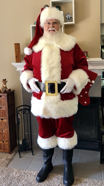 60-santa-claus-professional-traditional-suit-Phil-Cayton